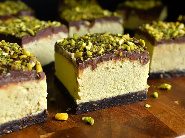 No-Bake Chocolate Pistachio Cheesecake Bars